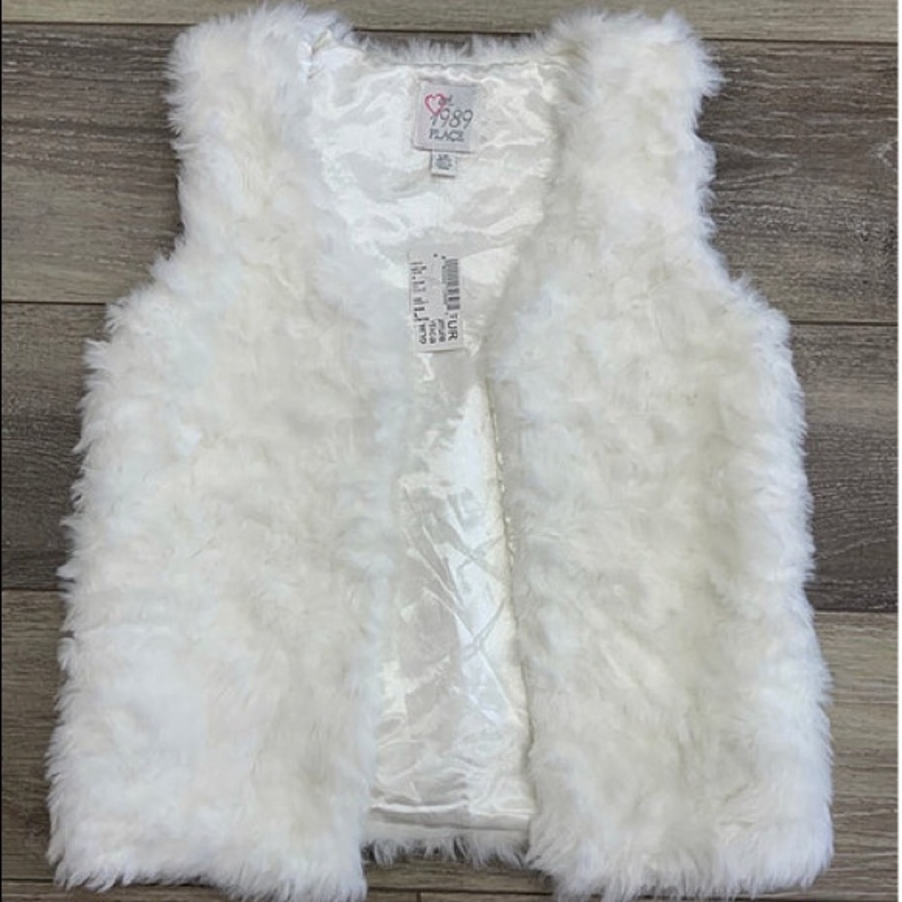 CHILDREN’S PLACE Faux Fur Vest NWT